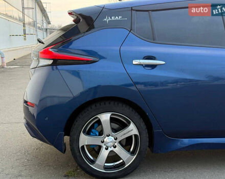 Синий Ниссан Лиф, объемом двигателя 0 л и пробегом 76 тыс. км за 16100 $, фото 9 на Automoto.ua