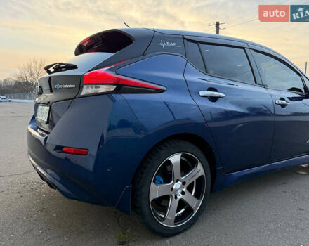 Синий Ниссан Лиф, объемом двигателя 0 л и пробегом 76 тыс. км за 16100 $, фото 33 на Automoto.ua