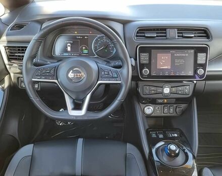 Синий Ниссан Лиф, объемом двигателя 0 л и пробегом 42 тыс. км за 6400 $, фото 7 на Automoto.ua