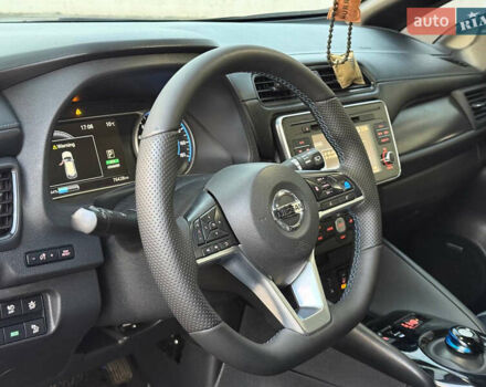 Синий Ниссан Лиф, объемом двигателя 0 л и пробегом 76 тыс. км за 16100 $, фото 15 на Automoto.ua