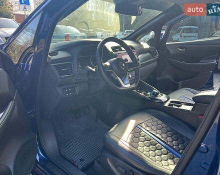Синий Ниссан Лиф, объемом двигателя 0 л и пробегом 86 тыс. км за 14600 $, фото 11 на Automoto.ua