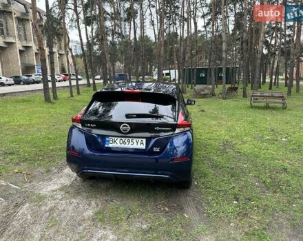 Синий Ниссан Лиф, объемом двигателя 0 л и пробегом 39 тыс. км за 17500 $, фото 6 на Automoto.ua