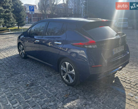 Синий Ниссан Лиф, объемом двигателя 0 л и пробегом 86 тыс. км за 14600 $, фото 6 на Automoto.ua