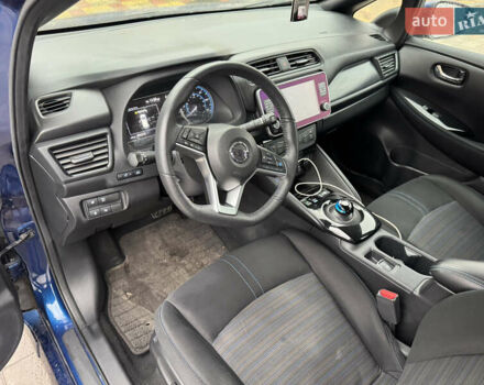 Синий Ниссан Лиф, объемом двигателя 0 л и пробегом 36 тыс. км за 14200 $, фото 7 на Automoto.ua