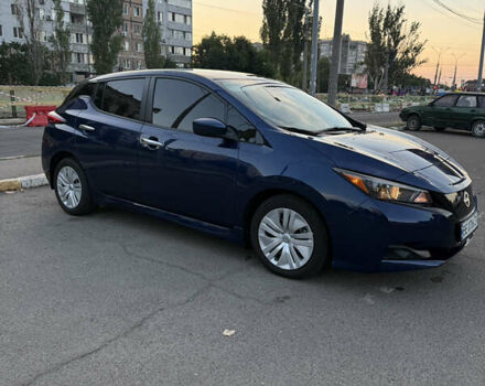 Синий Ниссан Лиф, объемом двигателя 0 л и пробегом 37 тыс. км за 14800 $, фото 2 на Automoto.ua