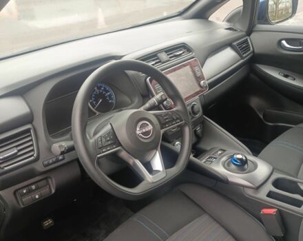 Синий Ниссан Лиф, объемом двигателя 0 л и пробегом 1 тыс. км за 17000 $, фото 5 на Automoto.ua