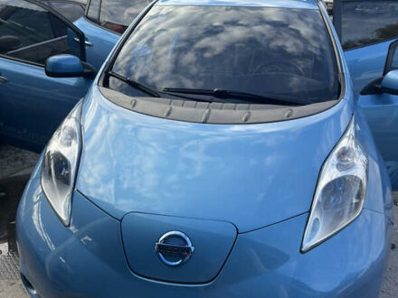 Синий Ниссан Лиф, объемом двигателя 0 л и пробегом 160 тыс. км за 10500 $, фото 1 на Automoto.ua
