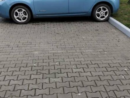 Синій Ніссан Ліф, об'ємом двигуна 0 л та пробігом 200 тис. км за 5300 $, фото 1 на Automoto.ua