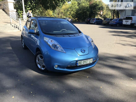 Синий Ниссан Лиф, объемом двигателя 0 л и пробегом 65 тыс. км за 5700 $, фото 1 на Automoto.ua