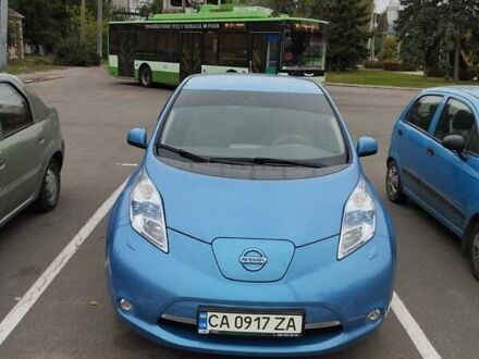 Синий Ниссан Лиф, объемом двигателя 0 л и пробегом 118 тыс. км за 6000 $, фото 1 на Automoto.ua