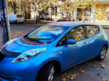 Синій Ніссан Ліф, об'ємом двигуна 0 л та пробігом 110 тис. км за 5500 $, фото 1 на Automoto.ua