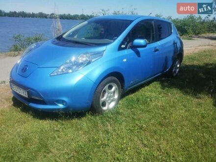 Ніссан Ліф 2012 у Дніпро (Дніпропетровську) на Automoto.ua Синій Ніссан Ліф, об'ємом двигуна 0 л та пробігом 125 тис. км за 5900 $, фото 1 на Automoto.ua