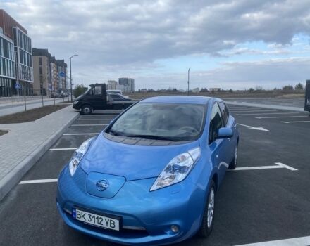 Синий Ниссан Лиф, объемом двигателя 0 л и пробегом 95 тыс. км за 4600 $, фото 1 на Automoto.ua