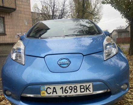 Синий Ниссан Лиф, объемом двигателя 0 л и пробегом 270 тыс. км за 3700 $, фото 1 на Automoto.ua