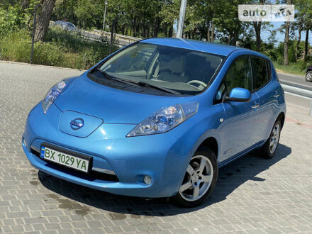 Ніссан Ліф 2012 у Вінниці на Automoto.ua Синій Ніссан Ліф, об'ємом двигуна 0 л та пробігом 150 тис. км за 7900 $, фото 1 на Automoto.ua