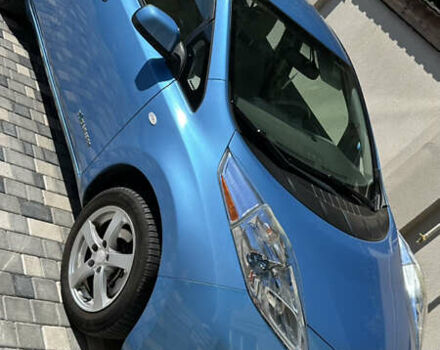 Синий Ниссан Лиф, объемом двигателя 0 л и пробегом 130 тыс. км за 5200 $, фото 1 на Automoto.ua