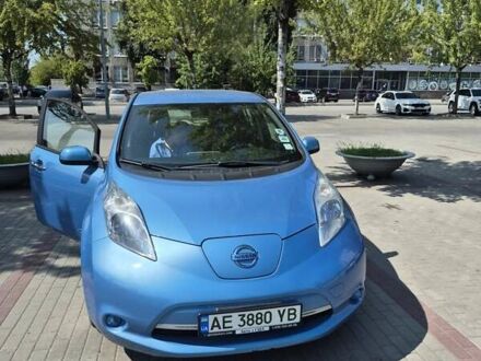 Синий Ниссан Лиф, объемом двигателя 0 л и пробегом 122 тыс. км за 7000 $, фото 1 на Automoto.ua