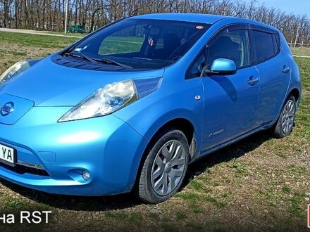 Синий Ниссан Лиф, объемом двигателя 0 л и пробегом 150 тыс. км за 4200 $, фото 1 на Automoto.ua