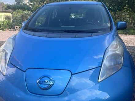 Синий Ниссан Лиф, объемом двигателя 0 л и пробегом 140 тыс. км за 5800 $, фото 1 на Automoto.ua