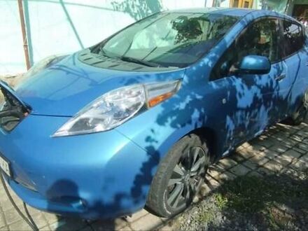 Синий Ниссан Лиф, объемом двигателя 0 л и пробегом 395 тыс. км за 6500 $, фото 1 на Automoto.ua