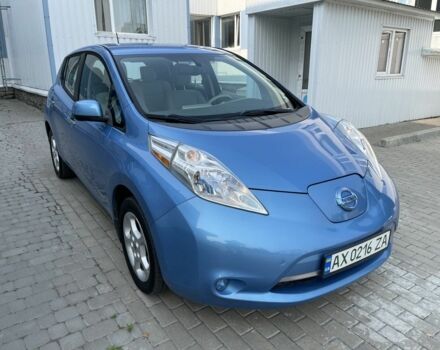 Синий Ниссан Лиф, объемом двигателя 0 л и пробегом 75 тыс. км за 6700 $, фото 1 на Automoto.ua