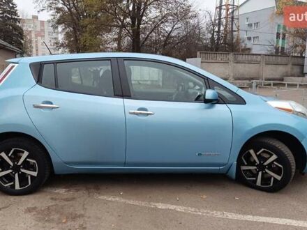 Синий Ниссан Лиф, объемом двигателя 0 л и пробегом 153 тыс. км за 7000 $, фото 1 на Automoto.ua