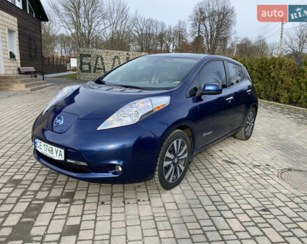 Синий Ниссан Лиф, объемом двигателя 0 л и пробегом 96 тыс. км за 6200 $, фото 1 на Automoto.ua