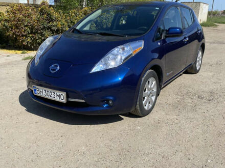 Синий Ниссан Лиф, объемом двигателя 0 л и пробегом 101 тыс. км за 8700 $, фото 1 на Automoto.ua