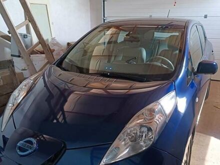 Синий Ниссан Лиф, объемом двигателя 0 л и пробегом 99 тыс. км за 7200 $, фото 1 на Automoto.ua