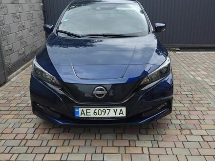 Синий Ниссан Лиф, объемом двигателя 0 л и пробегом 49 тыс. км за 17700 $, фото 1 на Automoto.ua