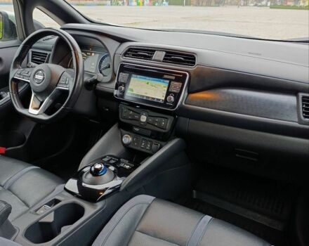 Зеленый Ниссан Лиф, объемом двигателя 0 л и пробегом 115 тыс. км за 13000 $, фото 15 на Automoto.ua