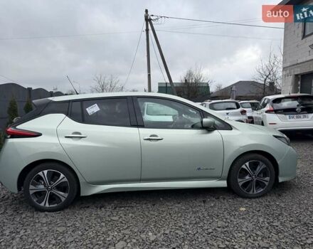 Зеленый Ниссан Лиф, объемом двигателя 0 л и пробегом 129 тыс. км за 11200 $, фото 3 на Automoto.ua