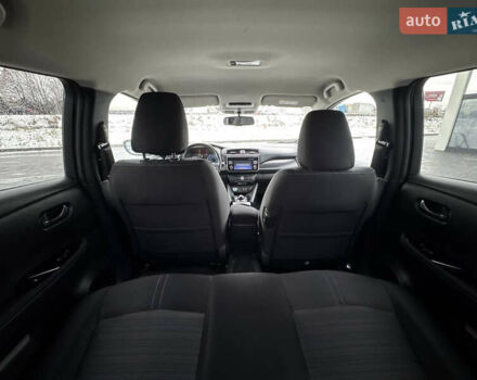 Зеленый Ниссан Лиф, объемом двигателя 0 л и пробегом 99 тыс. км за 11990 $, фото 5 на Automoto.ua