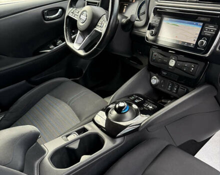 Зеленый Ниссан Лиф, объемом двигателя 0 л и пробегом 83 тыс. км за 12550 $, фото 27 на Automoto.ua