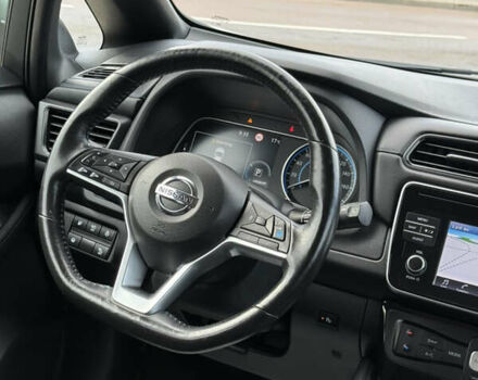 Зеленый Ниссан Лиф, объемом двигателя 0 л и пробегом 83 тыс. км за 12550 $, фото 20 на Automoto.ua