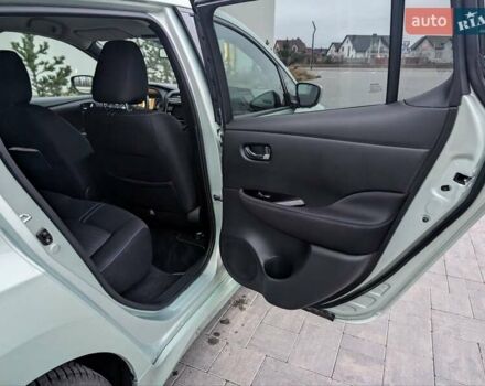 Зеленый Ниссан Лиф, объемом двигателя 0 л и пробегом 81 тыс. км за 11250 $, фото 50 на Automoto.ua