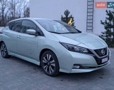 Зеленый Ниссан Лиф, объемом двигателя 0 л и пробегом 81 тыс. км за 11250 $, фото 5 на Automoto.ua