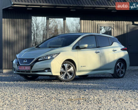 Зеленый Ниссан Лиф, объемом двигателя 0 л и пробегом 149 тыс. км за 11399 $, фото 5 на Automoto.ua