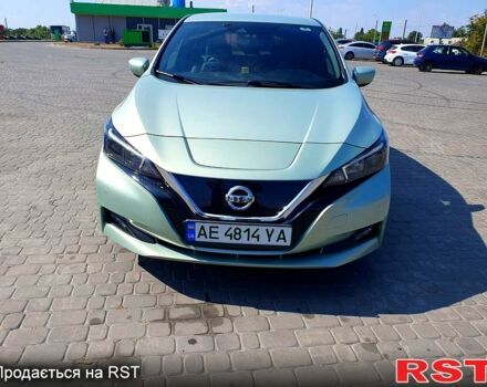 Зеленый Ниссан Лиф, объемом двигателя 0 л и пробегом 200 тыс. км за 12000 $, фото 3 на Automoto.ua