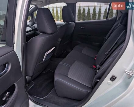 Зеленый Ниссан Лиф, объемом двигателя 0 л и пробегом 81 тыс. км за 11250 $, фото 42 на Automoto.ua