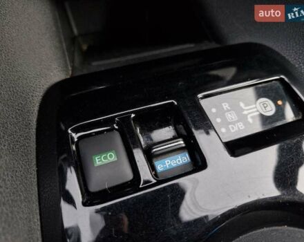 Зеленый Ниссан Лиф, объемом двигателя 0 л и пробегом 70 тыс. км за 13899 $, фото 25 на Automoto.ua