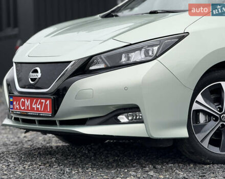 Зеленый Ниссан Лиф, объемом двигателя 0 л и пробегом 83 тыс. км за 11999 $, фото 6 на Automoto.ua