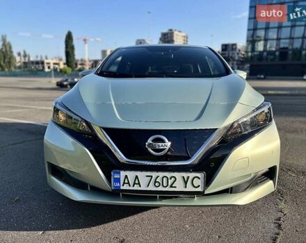Зеленый Ниссан Лиф, объемом двигателя 0 л и пробегом 85 тыс. км за 10800 $, фото 4 на Automoto.ua