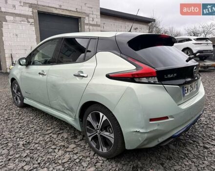 Зеленый Ниссан Лиф, объемом двигателя 0 л и пробегом 129 тыс. км за 11200 $, фото 6 на Automoto.ua