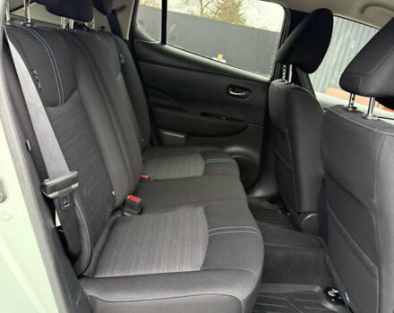 Зеленый Ниссан Лиф, объемом двигателя 0 л и пробегом 83 тыс. км за 11999 $, фото 19 на Automoto.ua