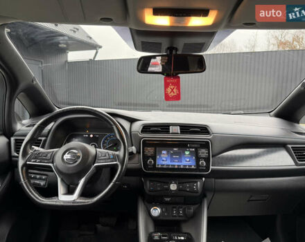 Зеленый Ниссан Лиф, объемом двигателя 0 л и пробегом 83 тыс. км за 11999 $, фото 17 на Automoto.ua