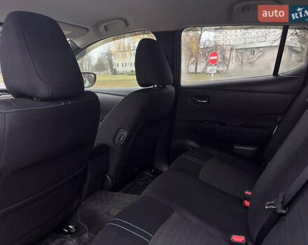 Зелений Ніссан Ліф, об'ємом двигуна 0 л та пробігом 133 тис. км за 12500 $, фото 7 на Automoto.ua