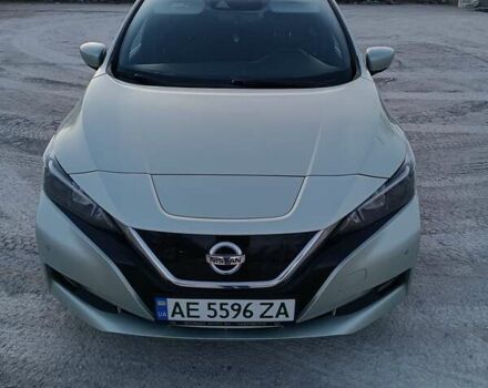 Зелений Ніссан Ліф, об'ємом двигуна 0 л та пробігом 201 тис. км за 12799 $, фото 2 на Automoto.ua