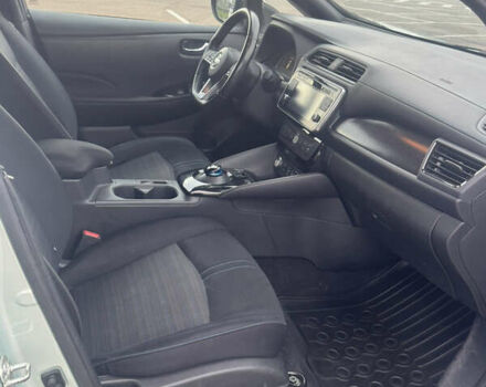 Зеленый Ниссан Лиф, объемом двигателя 0 л и пробегом 118 тыс. км за 12400 $, фото 15 на Automoto.ua