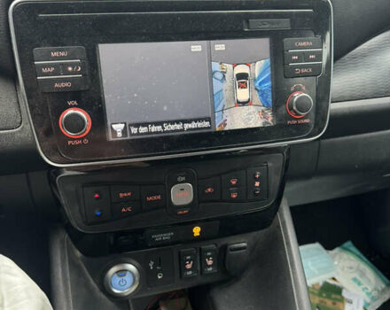 Зелений Ніссан Ліф, об'ємом двигуна 0 л та пробігом 156 тис. км за 6899 $, фото 12 на Automoto.ua